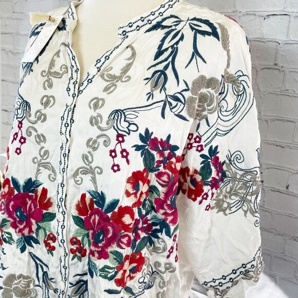 NEW Johnny Was Embroidered Floral Blouse Women's Size S Rayon Boho Peasant Top - Picture 3 of 10